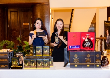 PK - Tuấn bán rượu nếp than với hương vị độc quyền