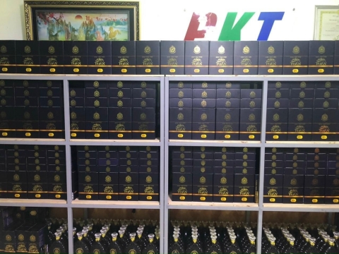 Rượu Thảo Dược Poker Tuấn - Rượu thảo dược gia truyền