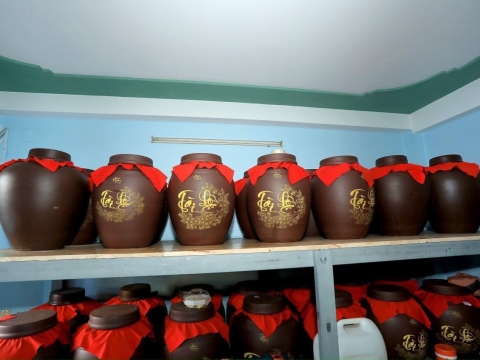 Rượu Thảo Dược Poker Tuấn - Rượu thảo dược gia truyền