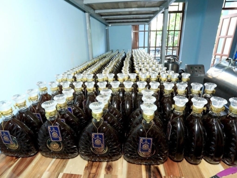 Rượu Thảo Dược Poker Tuấn - Rượu thảo dược gia truyền