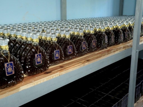 Rượu Thảo Dược Poker Tuấn - Rượu thảo dược gia truyền